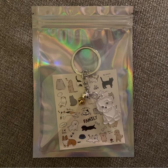 Bichon Frise Dog Keychain - Picture 3 of 7